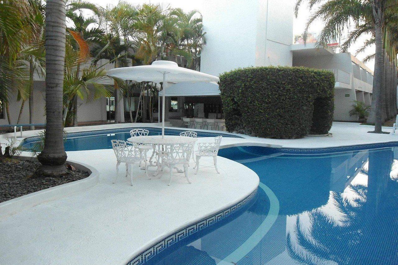 Hotel Suites Del Real Zapopan Bagian luar foto